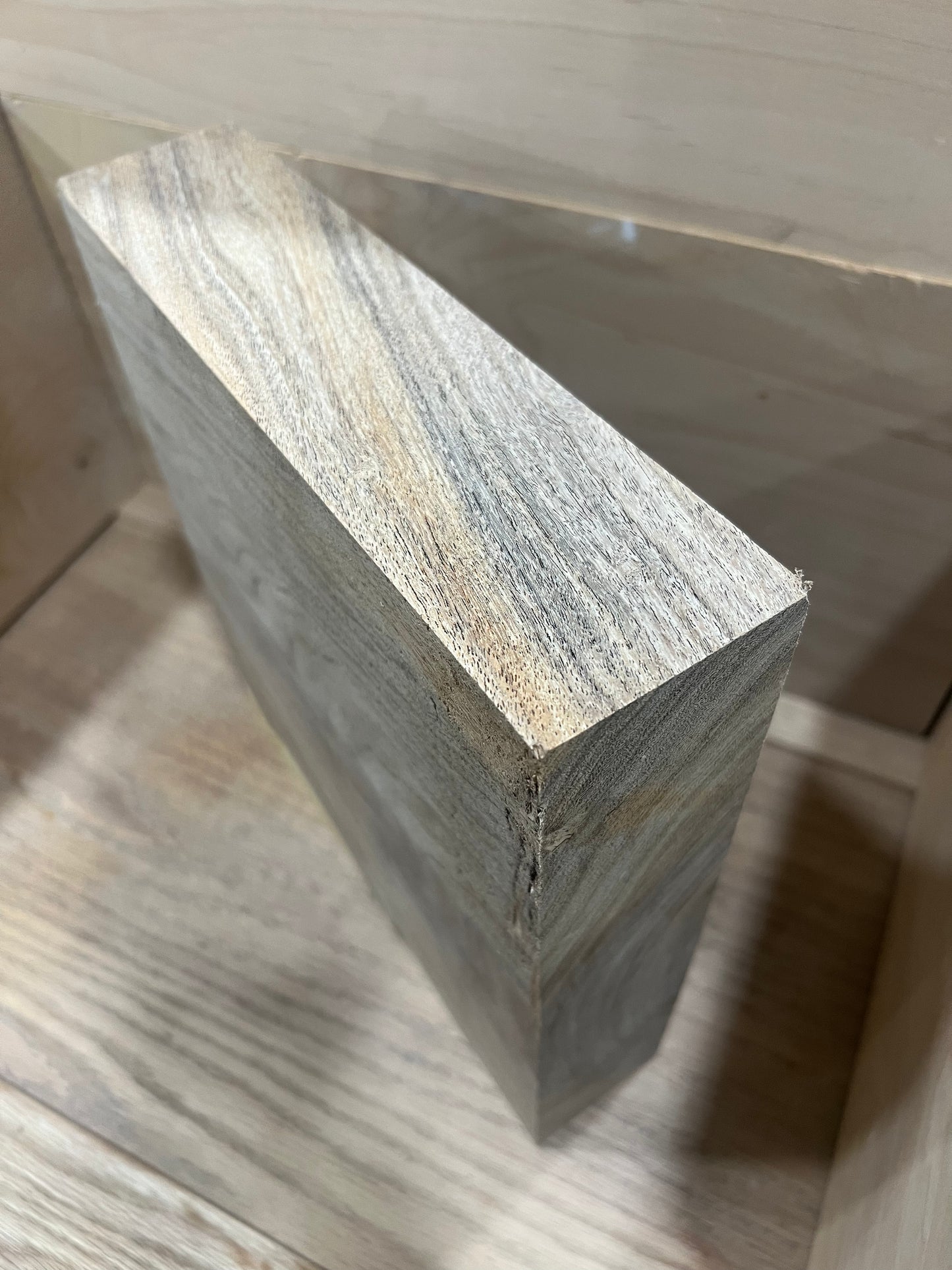 Mesquite bowl blank M16
